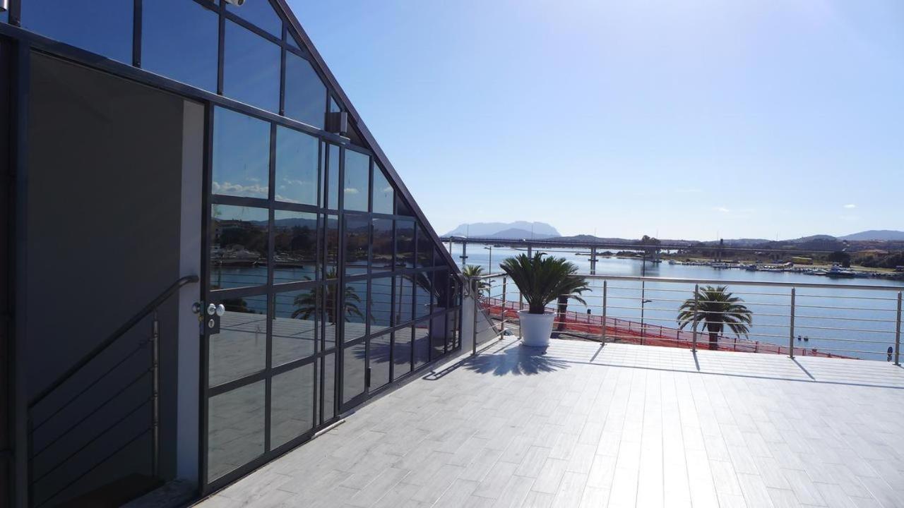 אולביה La Promenade Rooms & Suites מראה חיצוני תמונה