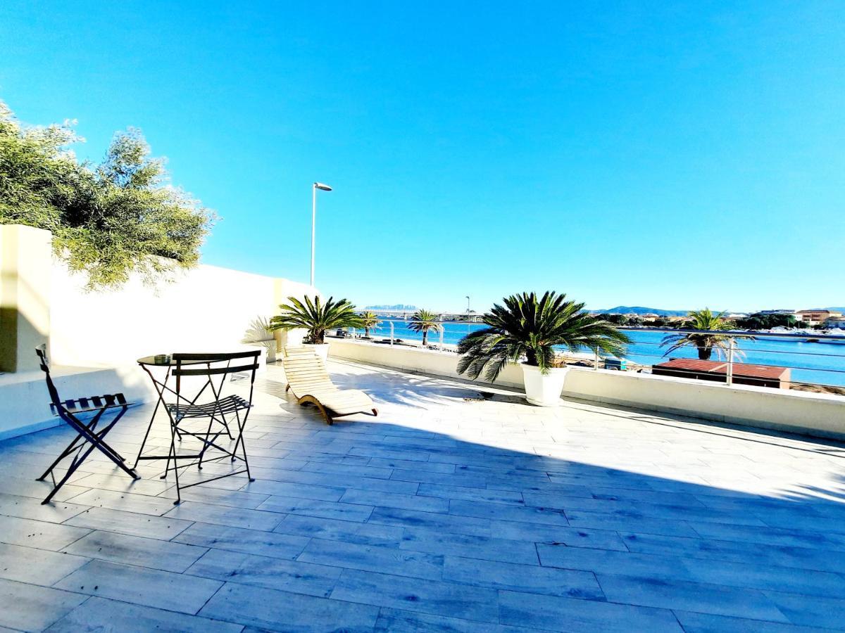 אולביה La Promenade Rooms & Suites מראה חיצוני תמונה