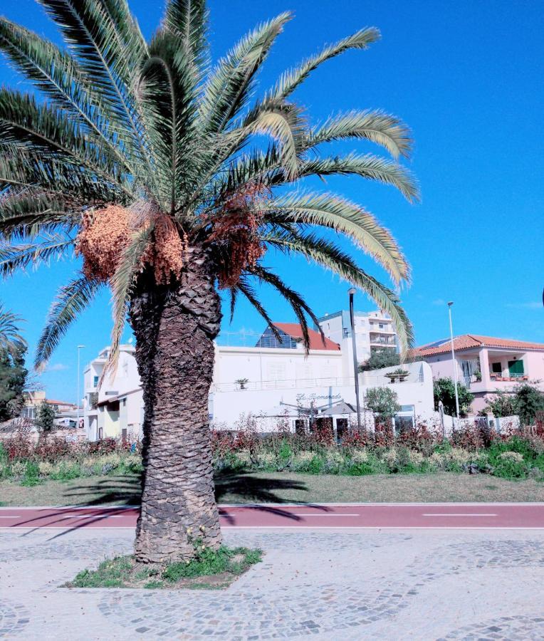 אולביה La Promenade Rooms & Suites מראה חיצוני תמונה
